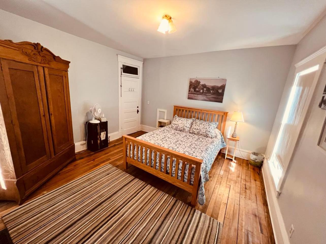Laurel River Club Bed & Breakfast Or Lrcbnb Dryfork Esterno foto
